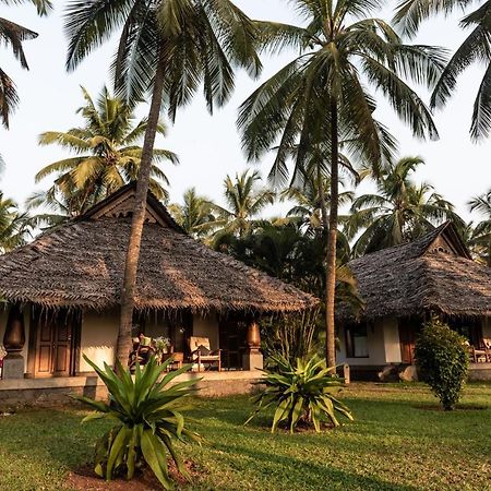 Neeleshwar Hermitage Nīleshwar Kültér fotó