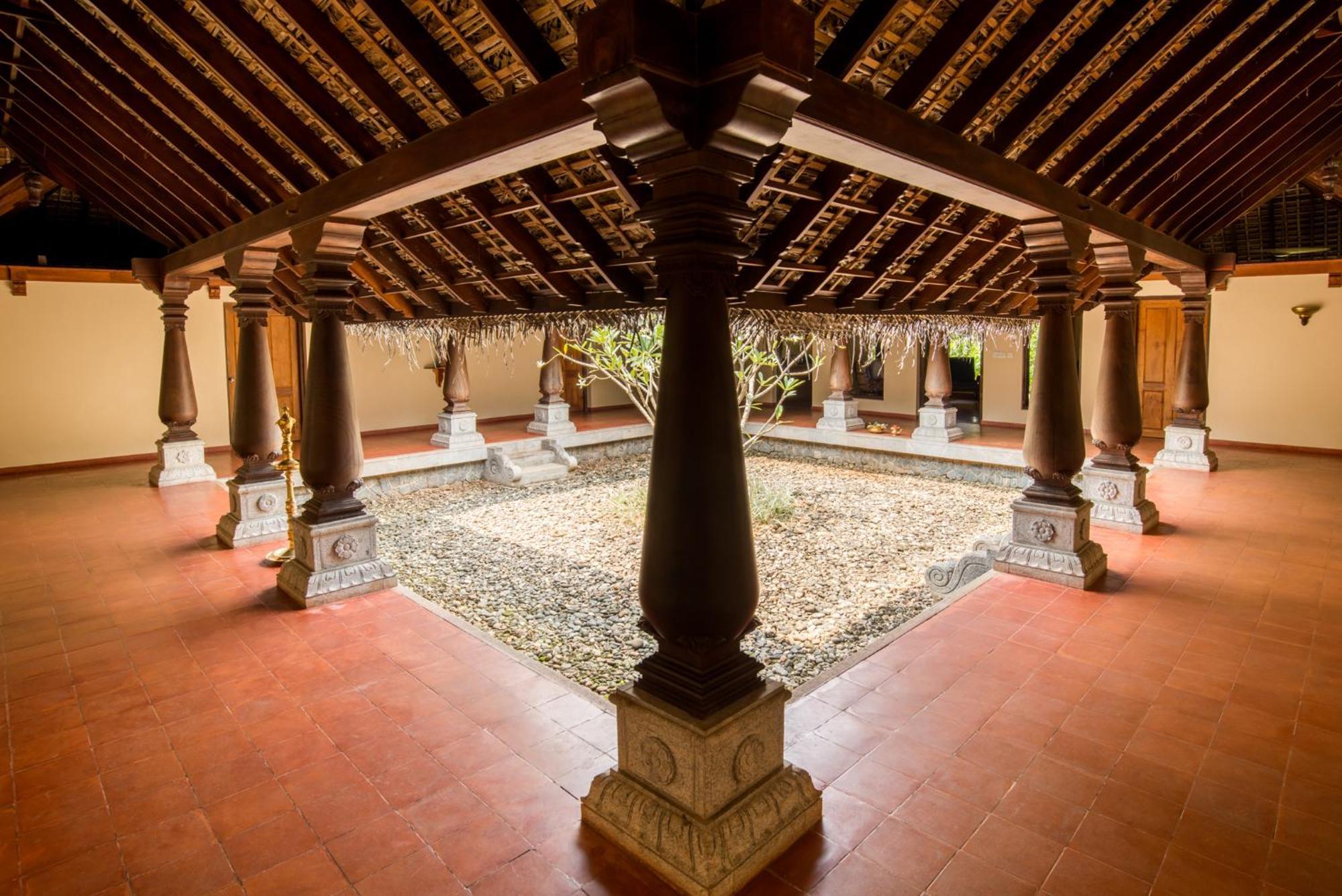Neeleshwar Hermitage Nīleshwar Kültér fotó